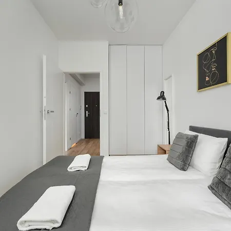 Mieszczanska Modern With Balcony & Free Parking By Renters Wrocław