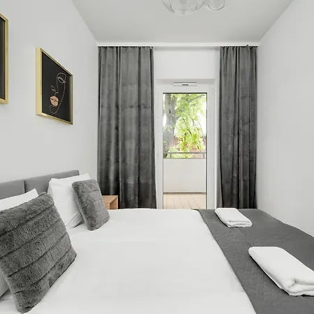 Apartment Mieszczanska Modern With Balcony & Free Parking By Renters *