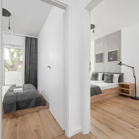 Mieszczanska Modern With Balcony & Free Parking By Renters ורוצלב
