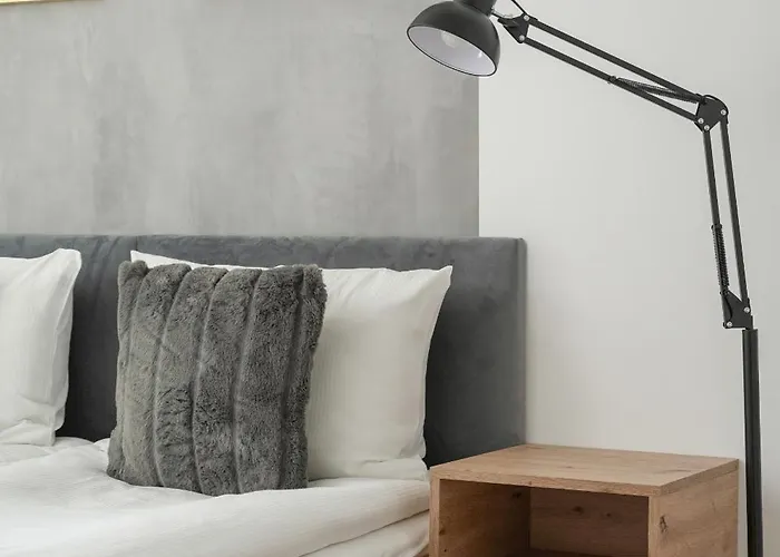 Mieszczanska Modern With Balcony & Free Parking By Renters